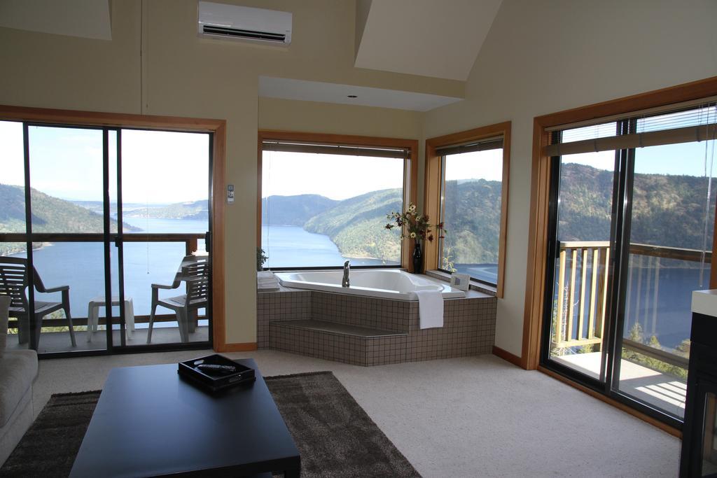 Moon Water Lodge Malahat Camera foto
